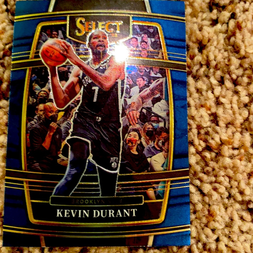 Kevin Durant sports card.buy 1 sports card listing get 1 free